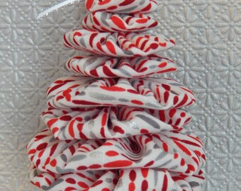 Red & Silver Dash on White Yo Yo Tree Ornament