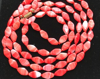 Art Deco Coral Glass Flapper Necklace/ Sautoir Necklace/ Art Deco Beads