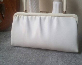 Vintage White Petite Handbag || Clasp || Ande