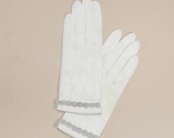 Vintage Ladies, Off White, Beaded, Kid Leather Gloves