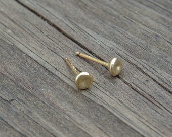 3mm Gold Stud Earrings 14k Gold filled Simple Hammered Round Post Earrings, Gold Jewelry, Dot Pebble Studs, minimal earrings