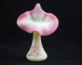 Vintage Fenton Burmese Glass Pink Dogwood Jack-in-The-Pulpit Vase Tulip Vase Artist Signed