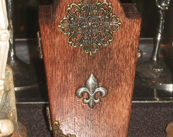 Tombstone, Summer, New Orleans Style