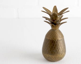 Vintage Small Brass Pineapple Trinket Box with Lid, Tropical Hollywood Regency Welcome