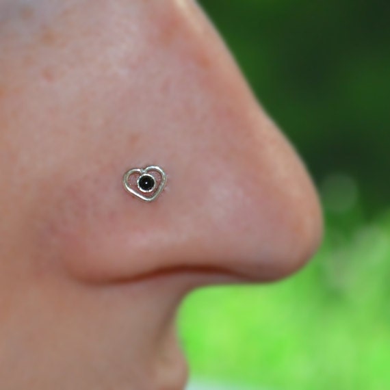 Onyx Heart Nose Stud - Silver Nose Ring 20 gauge - Tragus Earring - Cartilage Earring - Forward Helix Earring - Nose Screw - Nose Piercing