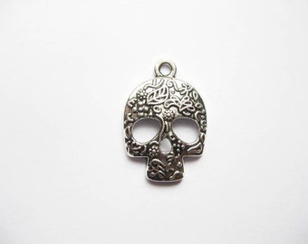 40 Sugar Skull Charms in Silver Tone - C1990-BULK