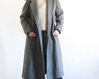 Vintage Wool Tweed Coat / Structured Coat / Double Breasted Coat/ Grey Tweed / Union made in the USA S M