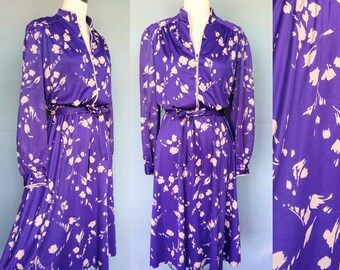 winery / 1970s purple print dress with mandarin collar / large