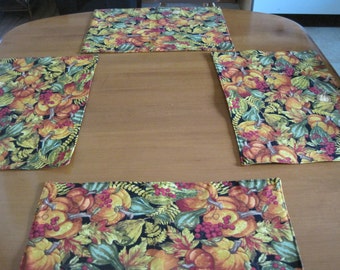 Place mats, Quilted Placemats, Padded Placemats, reversible placemats, cotton placemats, Thanksgiving, Pumpkins, Squash, Gourds
