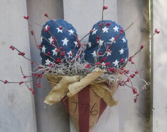 Patriotic Door Hanger , 1776 Americana Heart Door Hanger , Primitive Americana Wall Decor