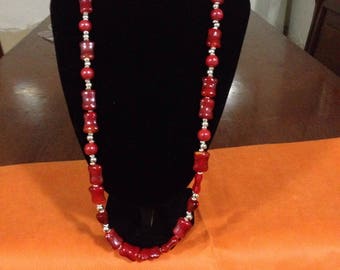 Necklace with synthetic pearls