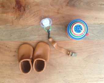 Handmade Leather baby Moccs& matching paccifier clip