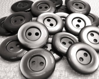 Pewter Glow: 3/4" (19mm) Glossy Gray Buttons - Set of 21 New / Unused Matching Buttons