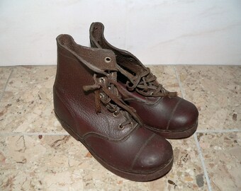 Pair of vintage French 1930's / 1940's handmade childs leather boots with wooden soles - bottes sabots ancien - Ideal as a film prop