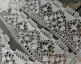 Antique White Needle Lace - Vintage Soft White Lace Trim, Needle Lace, Dress Trim, Millinery Lace, Bridal Dress, White Floral Lace, 4 YARDS