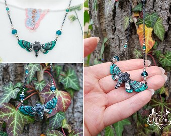 Moth Necklace Green/silver/Black 4.5 cm