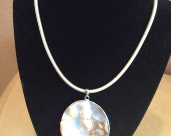 Mother Pearls Shell Necklace