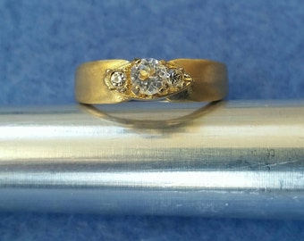 Vintage Espo Esposito Faux Diamond Three Stone Engagement Ring 14KT GE size 6.25 yellow gold plated