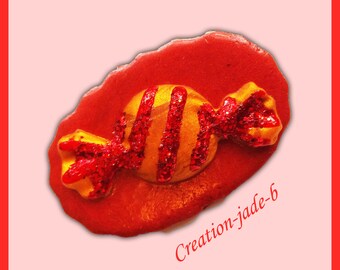 Glittery candy brooch - polymer clay Christmas