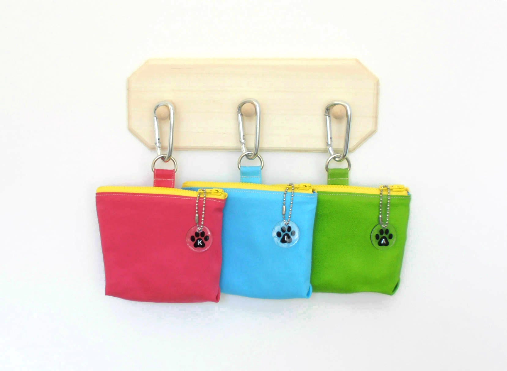 Download Dog Treat Bag / Zipper Pouch leash bag poop bag holder Yellowimages Mockups