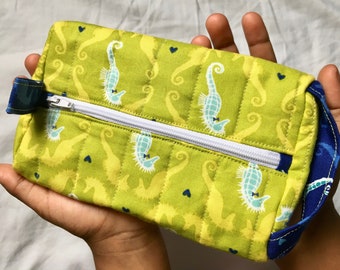 Cosmetic Seahorse Zipper Pouch Green