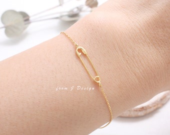 Sterling Silver Small Safety Pin Charm Chain Bracelet