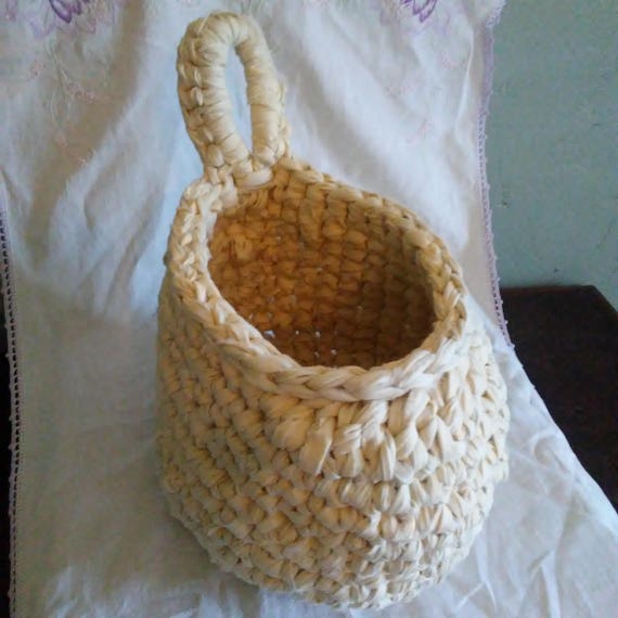 Crocheted Rag Rug Doorknob Basket Storage Pod Organizer Ecru