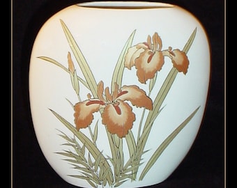Royal Iris Vintage Porcelain Vase Made in Japan