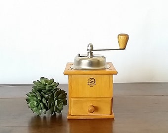 Coffee Grinder Vintage, Klingenthal Coffee Grinder, Antique Coffee Grinder, Coffee Mill, Farmhouse Kitchen Decor, Collectible Coffee Grinder