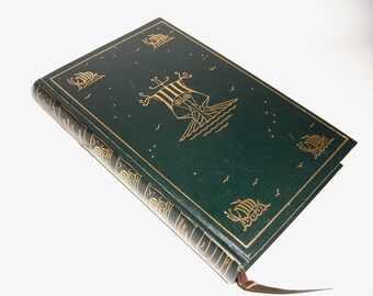 Hollow Book Safe Oregon Trail Stash Keepsake Compartment Box, Geekery Gadget, Jewelry Box Green