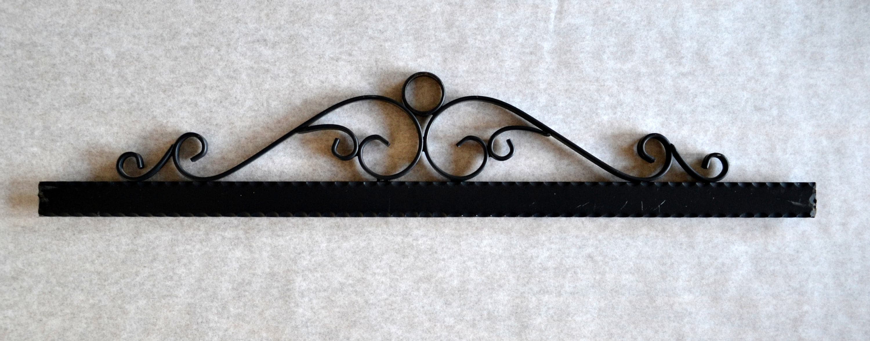 Vintage wall rug hanger Wrought iron quilt rack Tapestry and embroidery