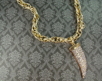 Gold Horn Necklace, Tusk Necklace, Statement Necklace Gold, Horn Pendant Necklace, Boho necklace, Bohemian Necklace