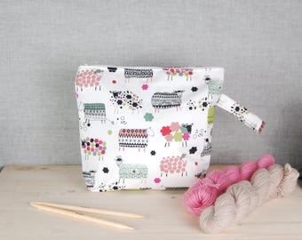 Large knitting work in progress bag, zipper bag, sheep bag, knitting gift, project bag, crochet bag, yarn bag, make up bag,