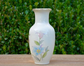 Vintage Asian Vase, Asian Decor, Chinoiserie Vase, Chinoiserie Decor, Vintage Asian Bud Vase, Vintage Chinoiserie Bud Vase, Floral Vase