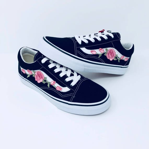 vans zwart met rozen vans zwart met rozen
