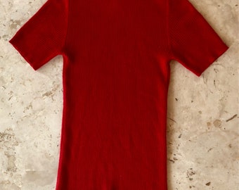 Vtg 1980's Chanel Boutique red cashmere ribbed mock turtleneck logo buttons