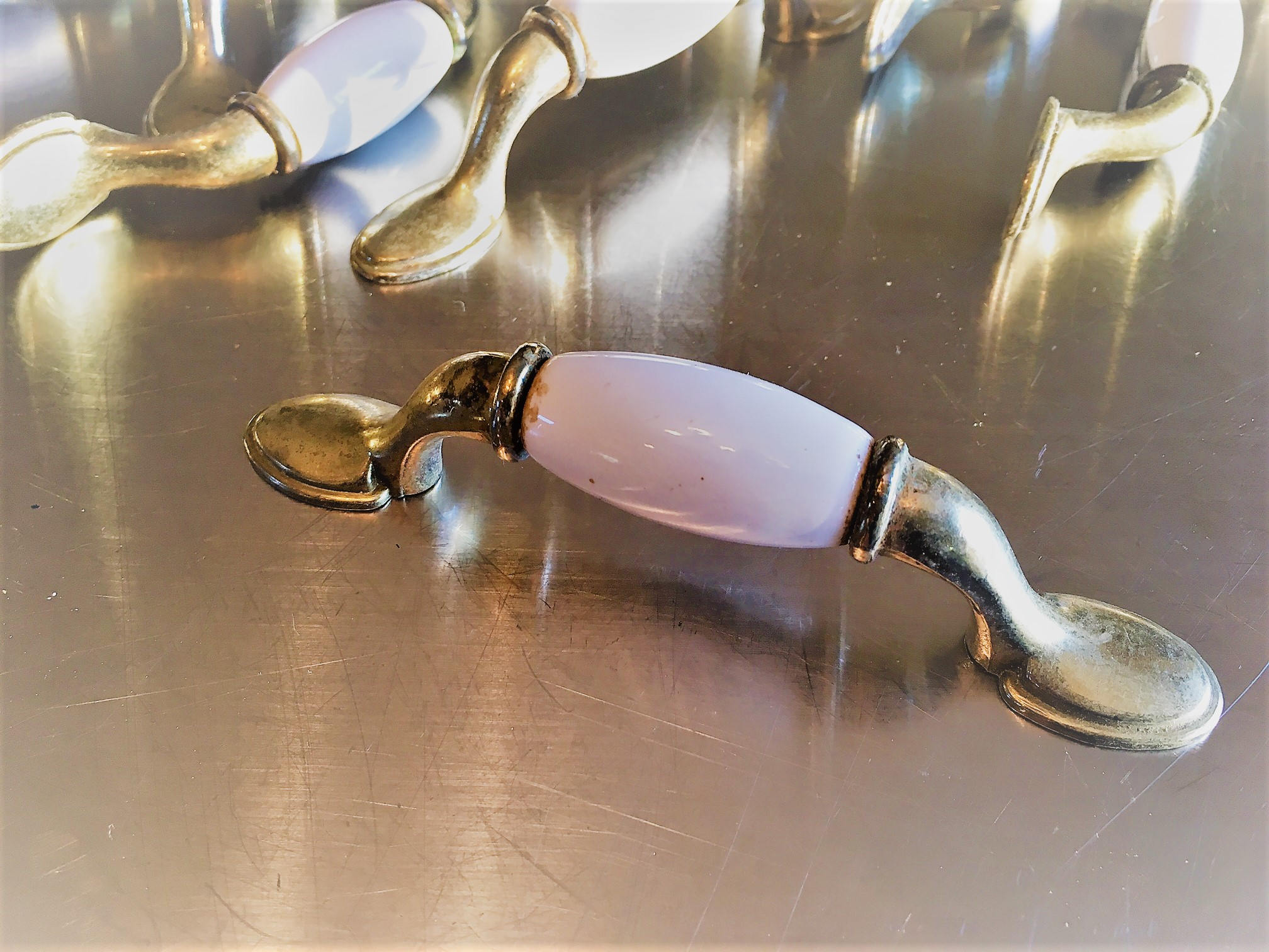 collection of porcelain knobs pulls handles 19 pieces drawer or