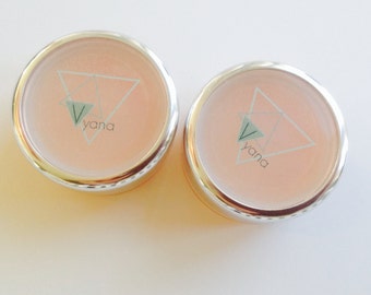 Vegan foundation balm / foundation primer no 2. All natural liquid foundation. Natural makeup. Creamy liquid foundation.