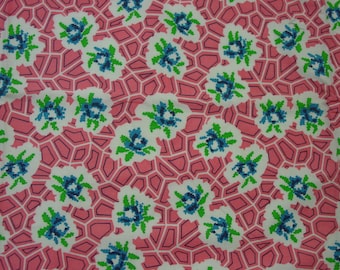 Pretty Vintage Full Feedsack Fabric Pink Background Lg. 37 x 44 1/2"