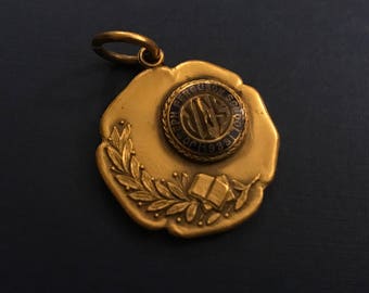 Award Metal: Cecelia Gardell, 1933 Artist of the Year