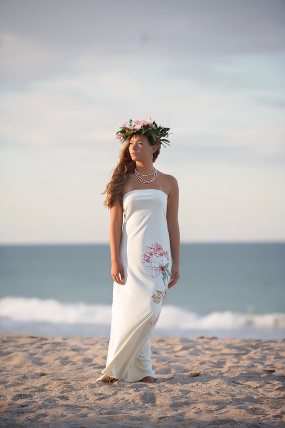 Strapless Hawaiian Beach Wedding Dress