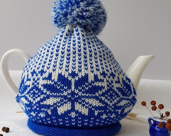 Vintage blue and white Tea Cosy/Cosy Vintage Style for your Teapot