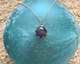 12mm Rose gold Labradorite necklace. 18" chain. Rose gold jewelry. Labradorite jewelry