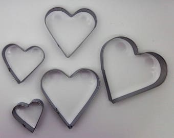 5 emporte-pièces coeurs fimo en inox