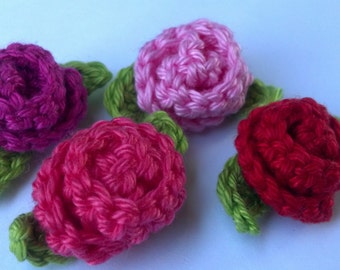 Set of 4 Mini Crochet Flower roses Appliques Craft Trim