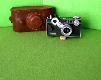 Photographica, Vintage Argus C-3 Camera, Made by Argus, Inc of Ann Arbor, Michigan from 1958 to 1966