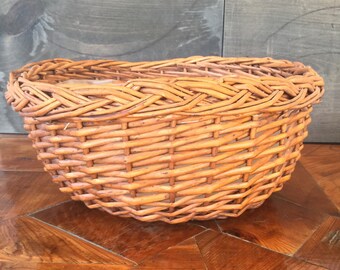 Large Round Basket Planter, Wicker Rattan Basket with Liner, Houseplants, Boho Decor, Jungalow, Plant Holder