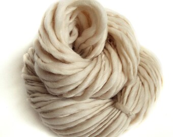Chunky yarn merino wool yarn hand dyed yarn handspun yarn chunky wool bulky yarn weaving yarn thick and thin yarn chunky art yarn thick yarn