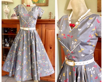 Vintage 1950s novelty butterfly print circle skirt Pinup Party Day dress dress