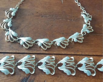 Sarah Coventry Jewelry Set